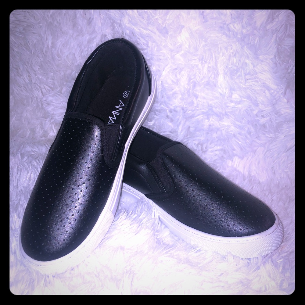 Slip on sneakers